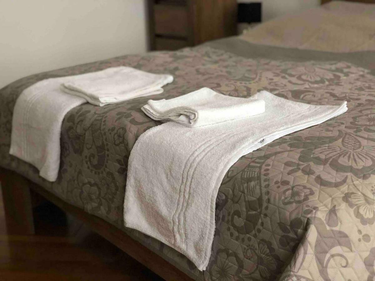 Centrally-Located Authentic Apartment فيينا المظهر الخارجي الصورة